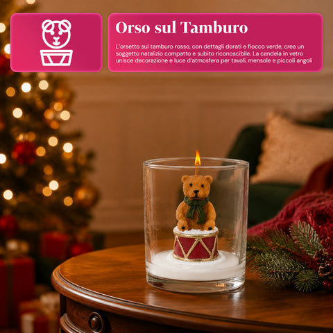 Weihnachtskerze im 7 cm großen Glas - Teddybär mit Weihnachtsmannmütze oder Bär auf der Trommel - Dekoration und Tischschmuck