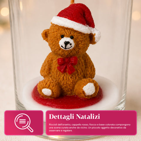 Weihnachtskerze im 7 cm großen Glas - Teddybär mit Weihnachtsmannmütze oder Bär auf der Trommel - Dekoration und Tischschmuck