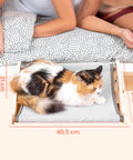 Hängendes Katzenbett von Puppy Lovers mit präzisen Maßen von 45,5x37,5x21 cm und dreifarbigem Kater, perfekte Größe für den Komfort Ihrer Katze