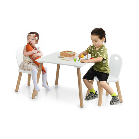 Scandi-Set fürs Kinderzimmer – Tisch und 2 weiße Holzstühle für Kinder