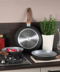 Tognana tiefe Bratpfanne 28cm antihaftbeschichtet für Induktion ultrabeständig PFOA-frei EAN 8056444052589