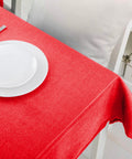 Bild-3-i-casamici-Set-100-Tischdecken-aus-Vliesstoff-einmalig-verwendbar-rot-140x140cm-EAN-8056304644077