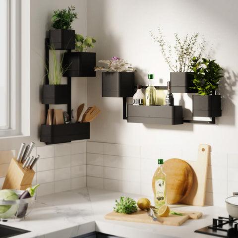 bild-3-umbra-wandblumentopf-4-kunststofftöpfe-ean-028295391344
