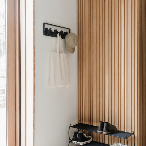 bild-4-umbra-wandgarderobe-skyline-schwarz-ean-028295395762