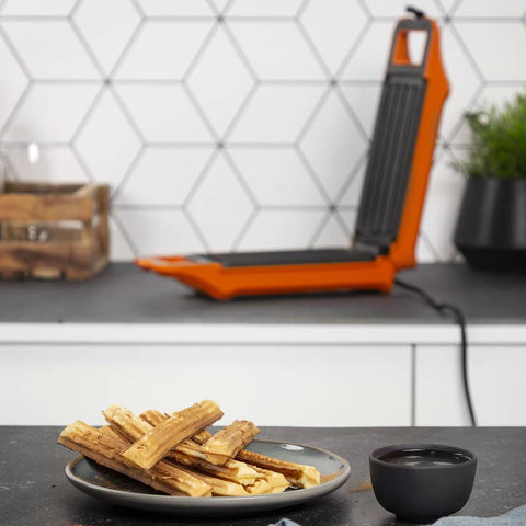 Bild-5-Princess-elektrisches-Churros-Waffeleisen-für-4-Churros-antihaftbeschichtet-700W-orange-EAN-8713016092021