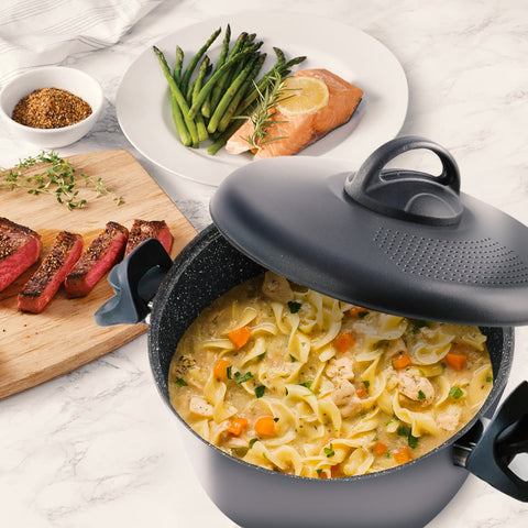 Antihaft-Topf aus Aluminium mit Siebeinsatz, 22 cm, 5 l
