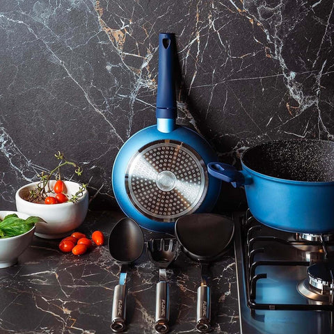 Avilia Gaia Antihaftpfannen aus blauem Aluminium mit induktionsgeeignetem Boden, 3-teiliges Set mit ergonomischem Griff, EAN 8056819042856