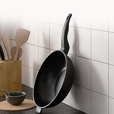 Bild-2-gmd-cookware-Wokpfanne-für-Induktion-mit-Deckel-32cm-EAN-8055162571549