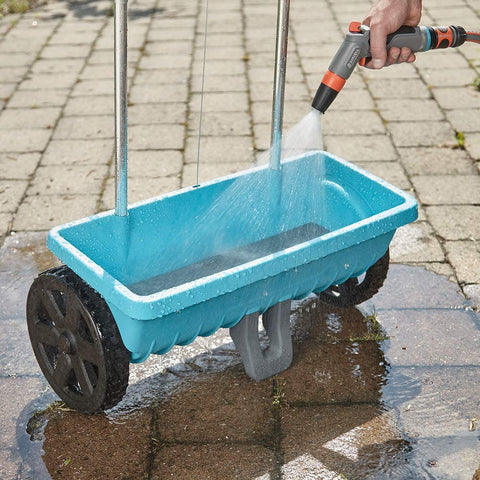 bild-3-gardena-düngerstreuer-mit-rädern-breite-45cm-125l-ean-4078500033169
