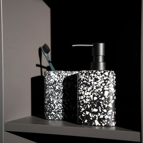 Bild-5-wenko-Zahnbürstenhalter-aus-Polyresin-8x105x8cm-EAN-4008838339633