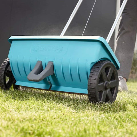 bild-7-gardena-düngerstreuer-mit-rädern-breite-45cm-125l-ean-4078500033169